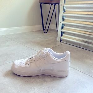 Nike Air Force 1 ‘07 all white